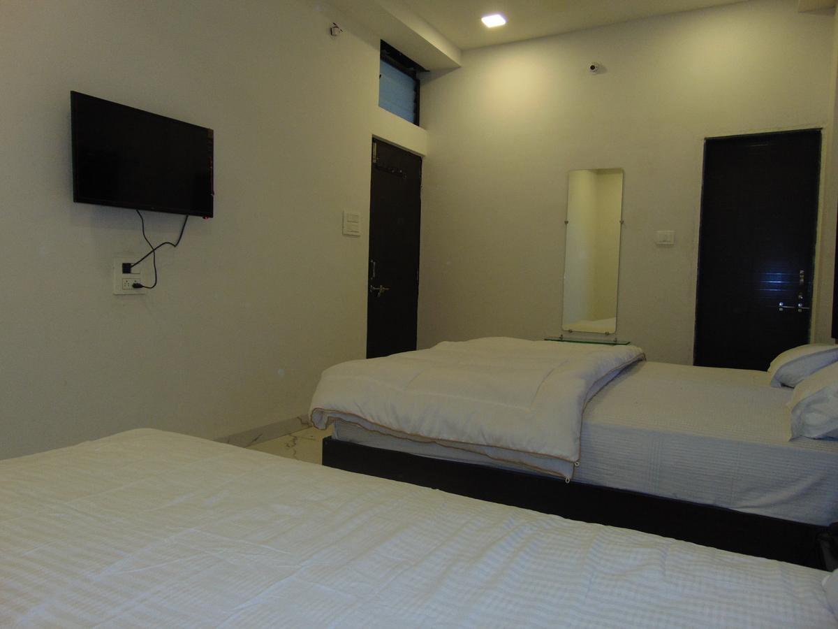 Hotel Kalajanki Ujjain Eksteriør bilde